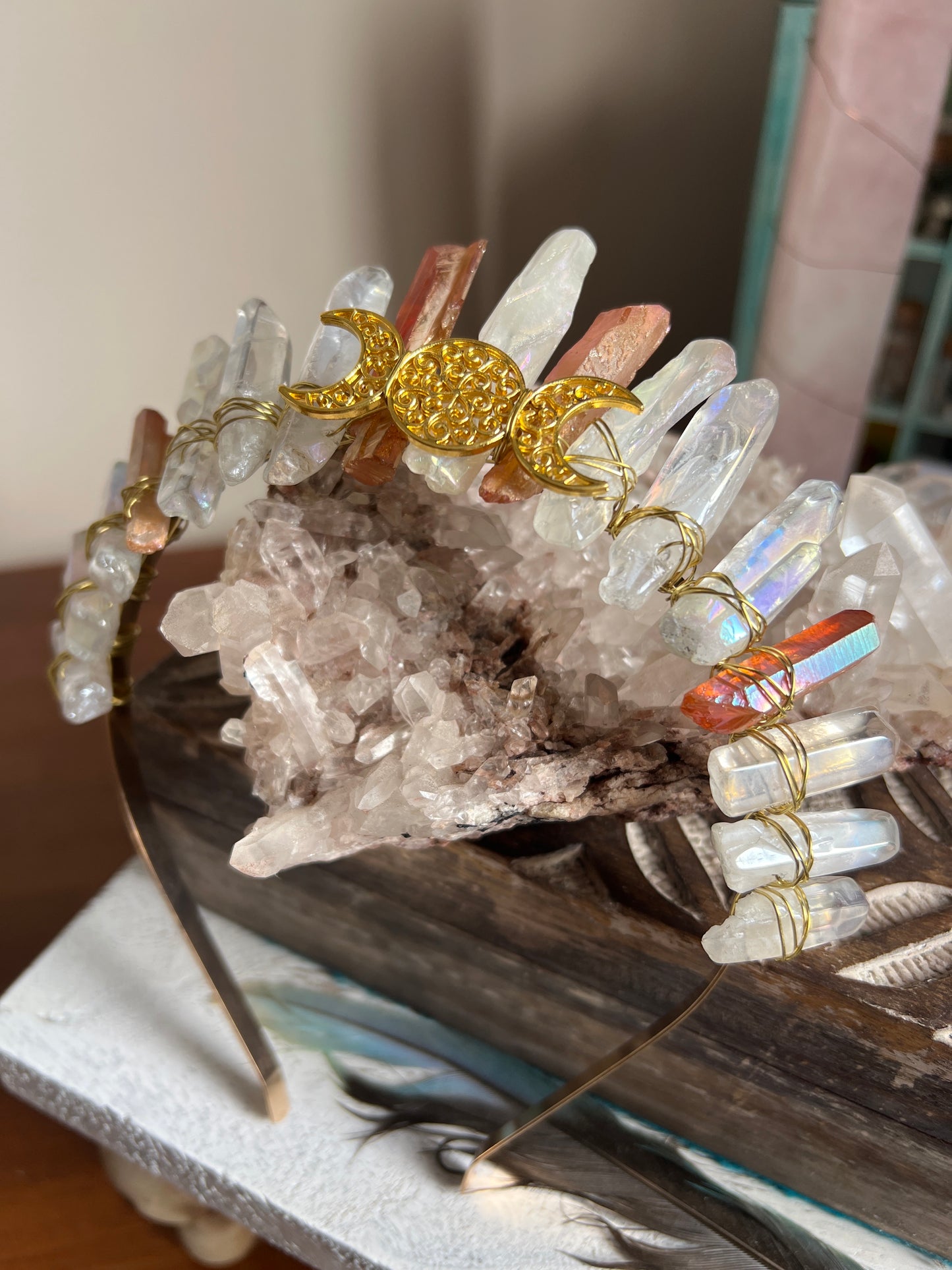 Aura Crystal Crowns