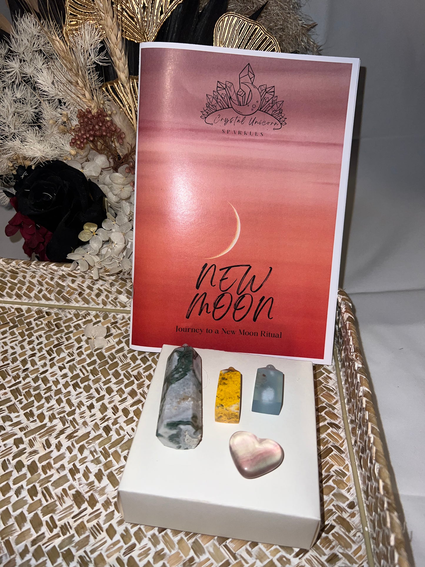 New Moon Crystal Set